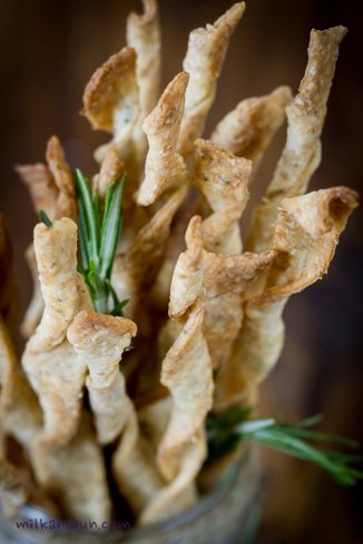 Olive oil and rosemary Crackers